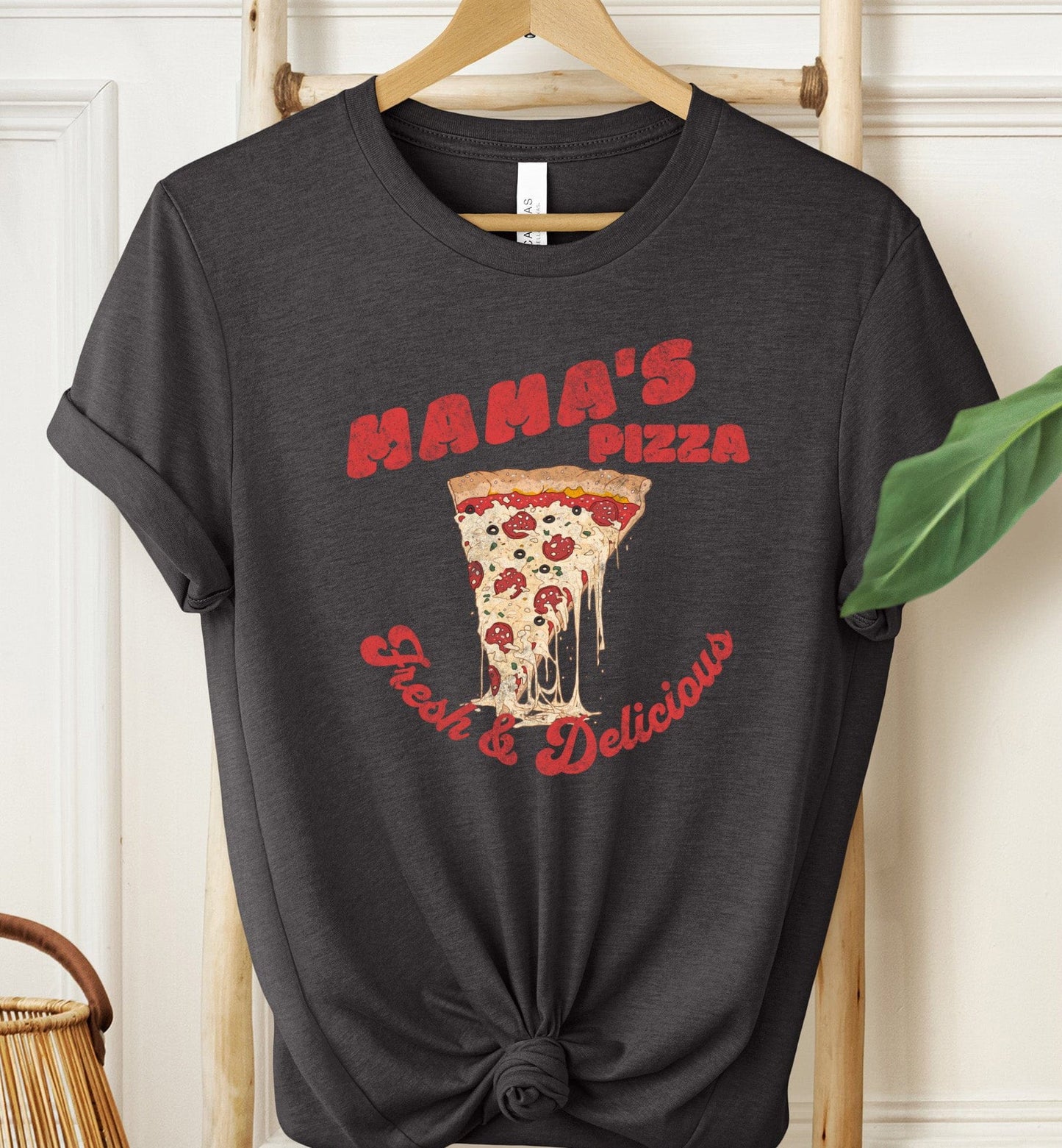 Mama's Pizza T-shirt