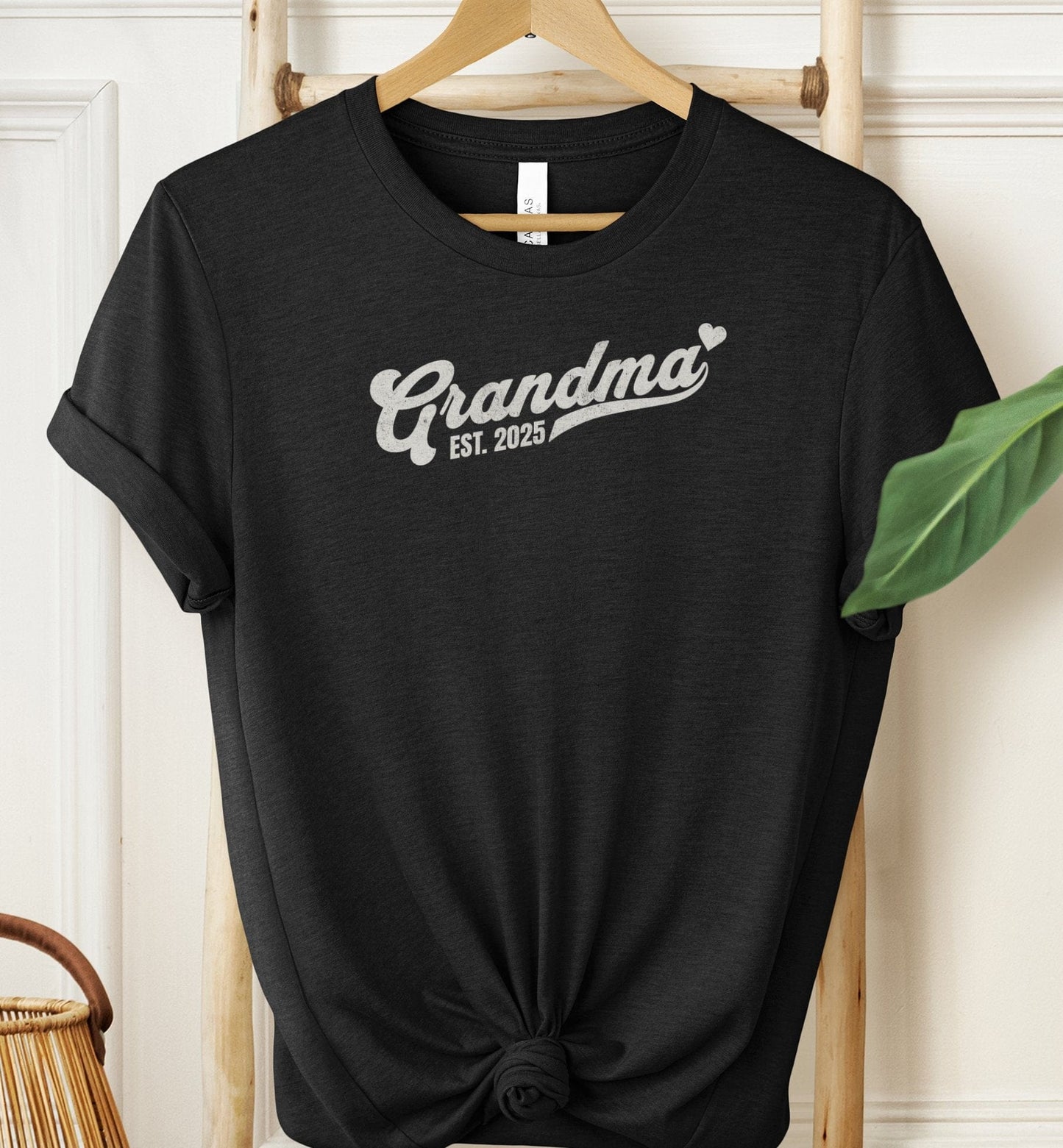 Grandma Heart Est 2025 T-shirt