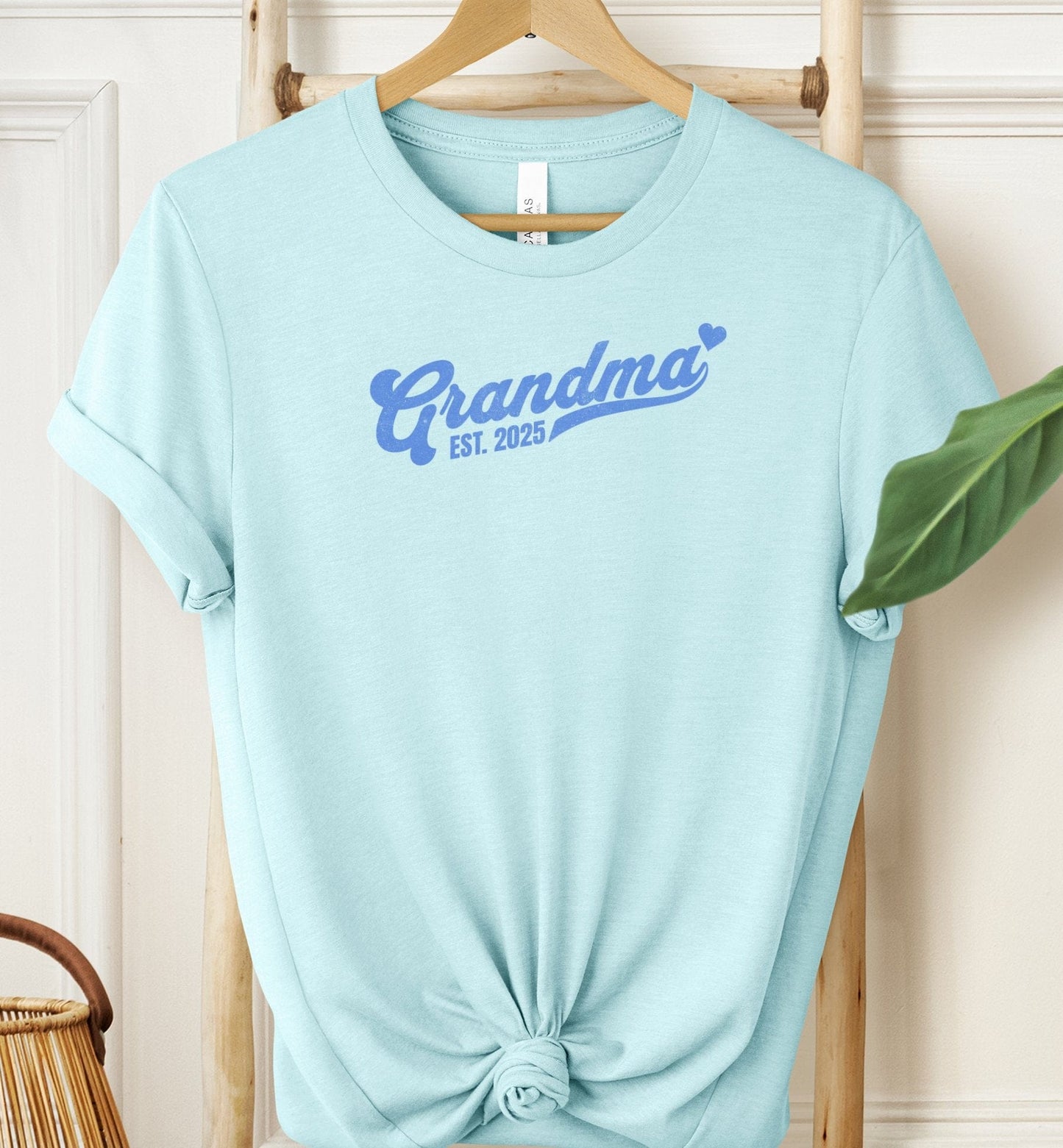 Grandma Heart Est 2025 T-shirt
