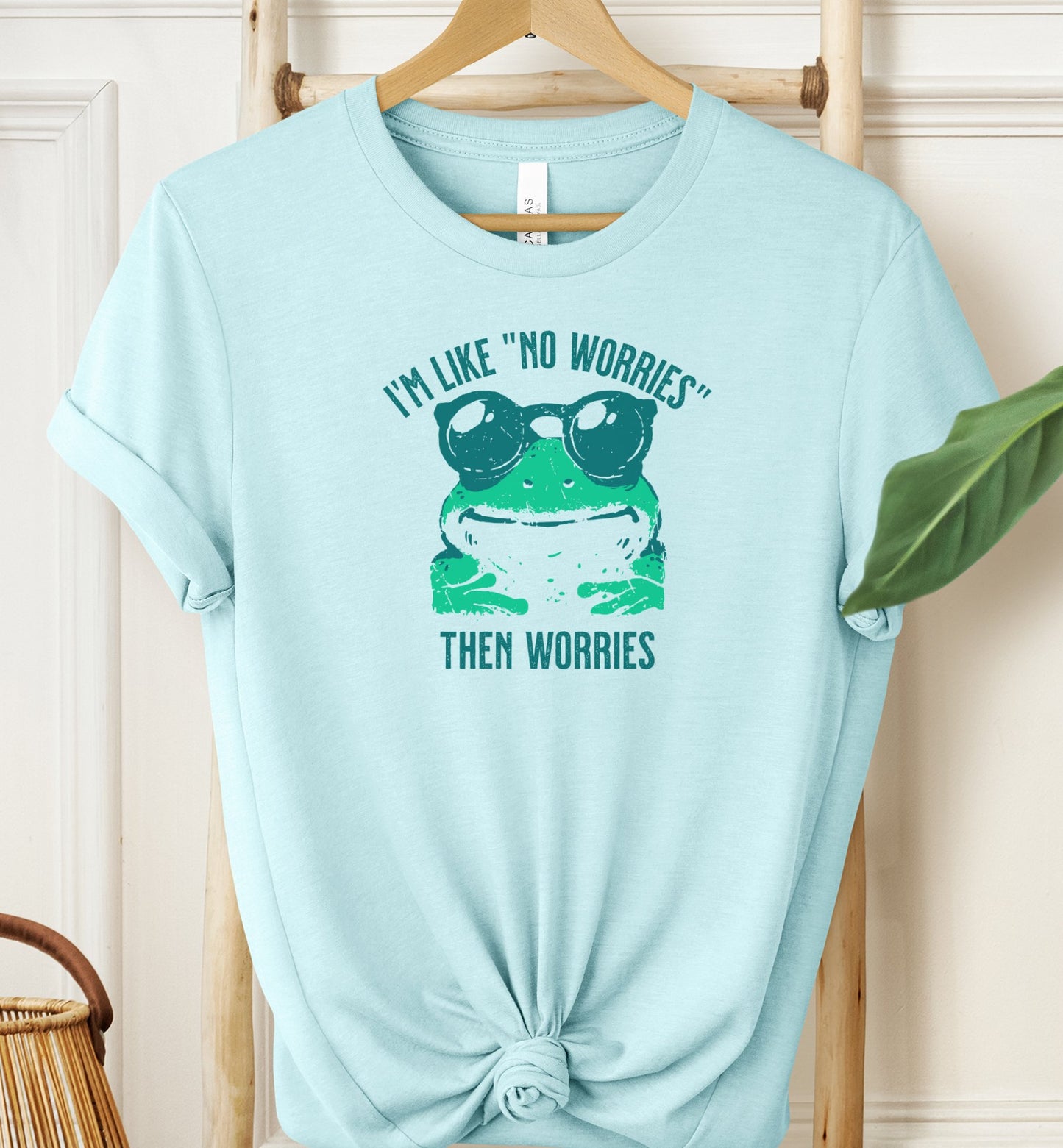 No Worries Frog T-shirt