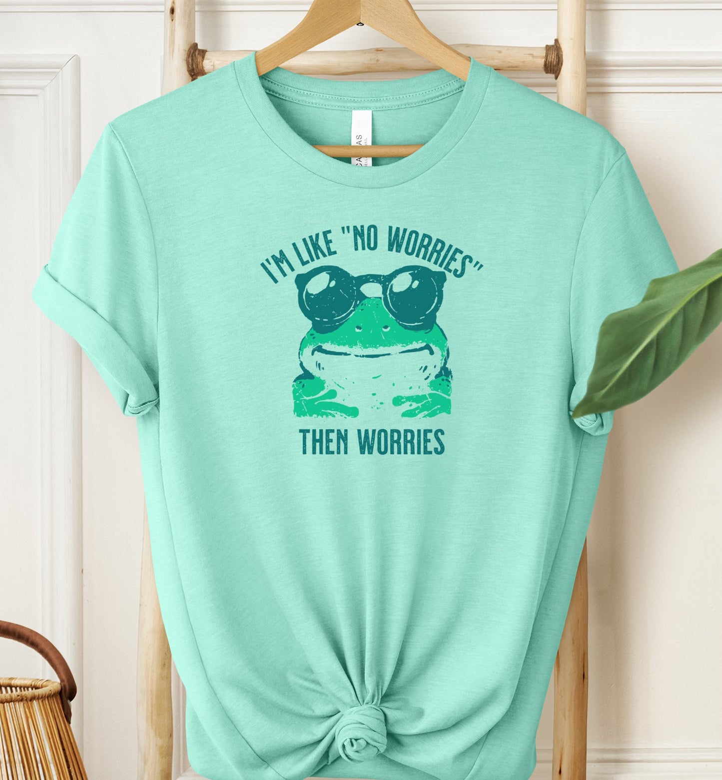 No Worries Frog T-shirt