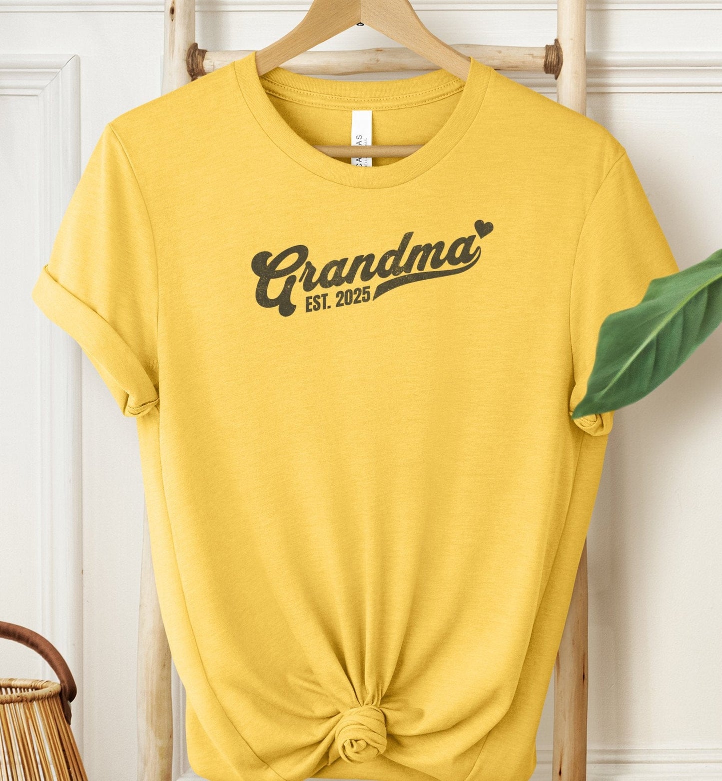 Grandma Heart Est 2025 T-shirt