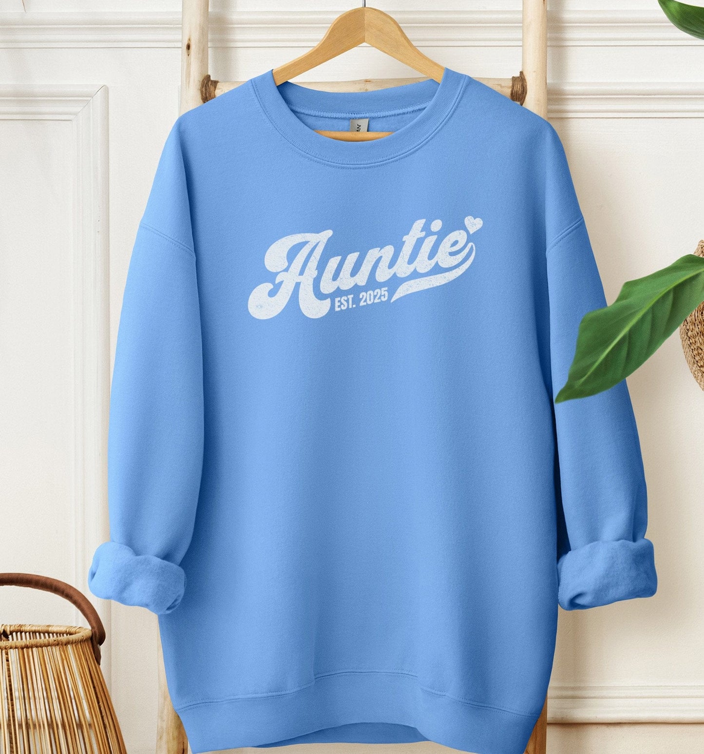 Auntie Heart Est 2025 Sweatshirt