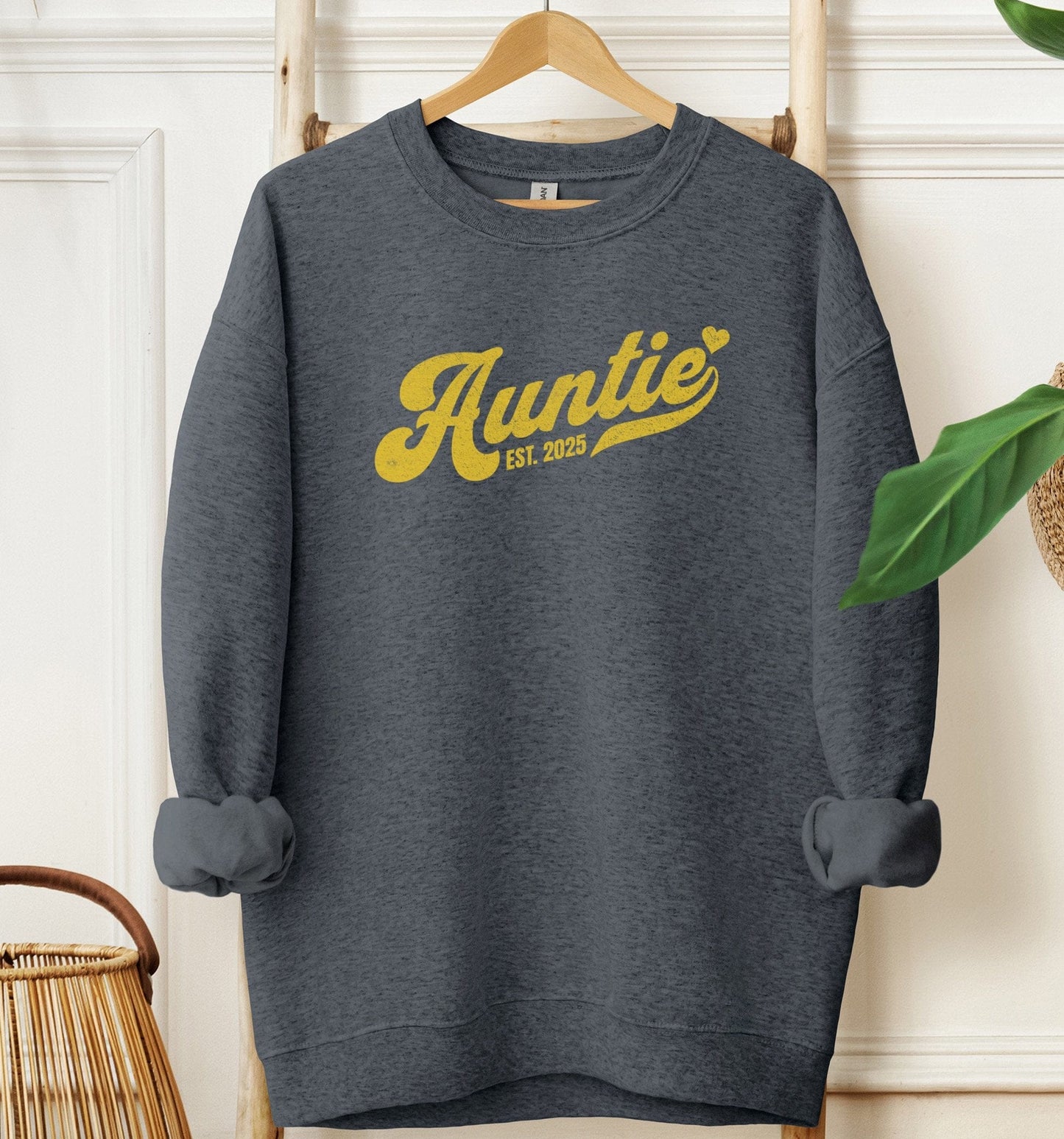 Auntie Heart Est 2025 Sweatshirt