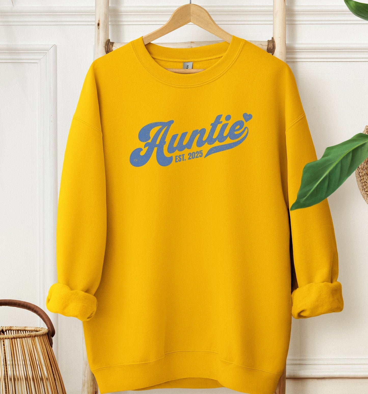 Auntie Heart Est 2025 Sweatshirt
